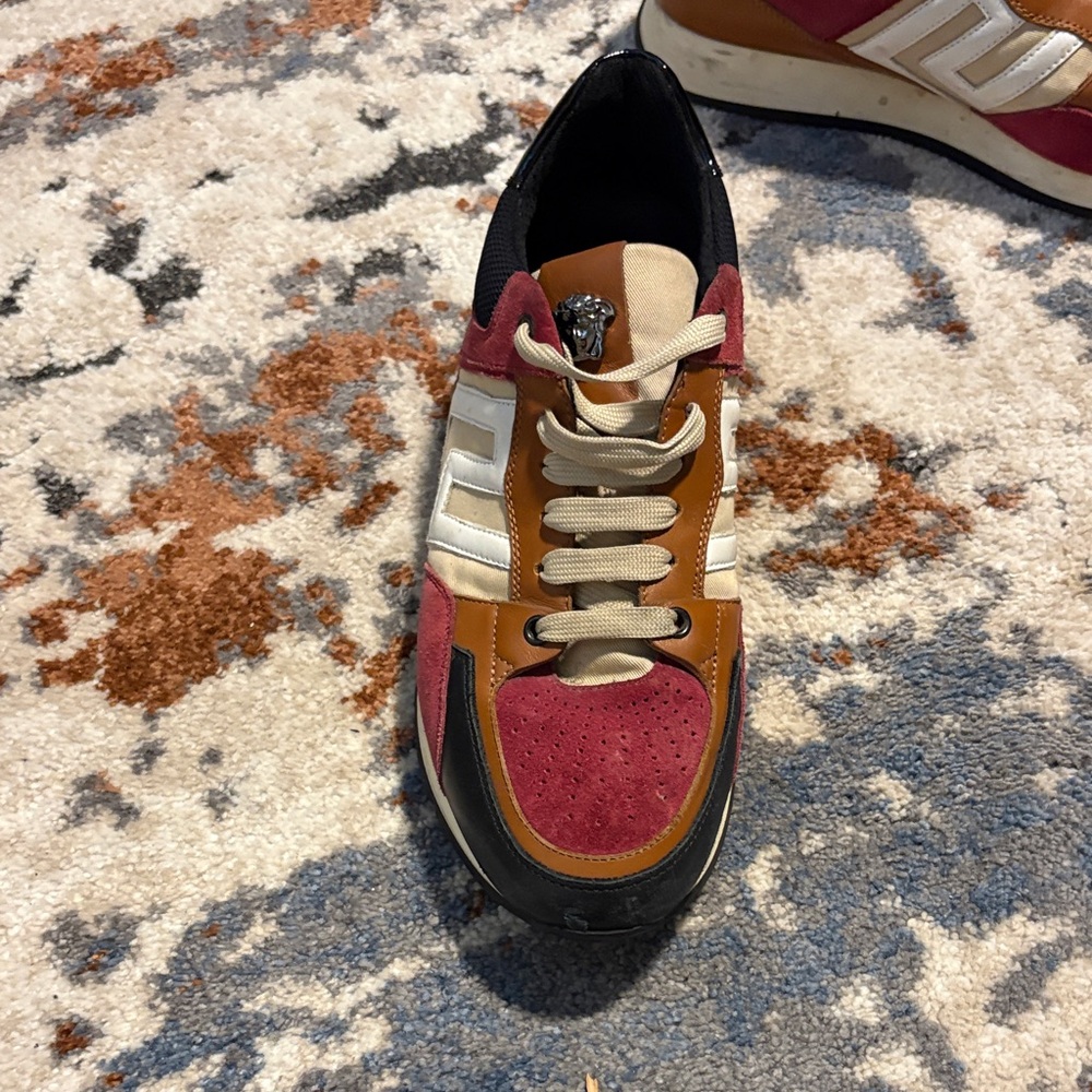 Stylish Multicolor Sneakers - Picture 3 of 6